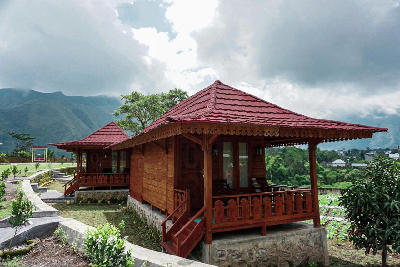 Rinjani Hill Hotel ซัมบาลัง ลาวัง ภายนอก รูปภาพ