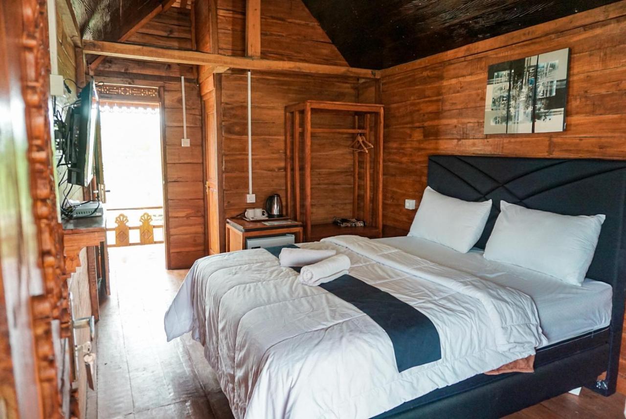 Rinjani Hill Hotel ซัมบาลัง ลาวัง ภายนอก รูปภาพ