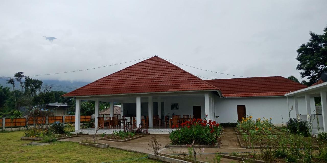 Rinjani Hill Hotel ซัมบาลัง ลาวัง ภายนอก รูปภาพ