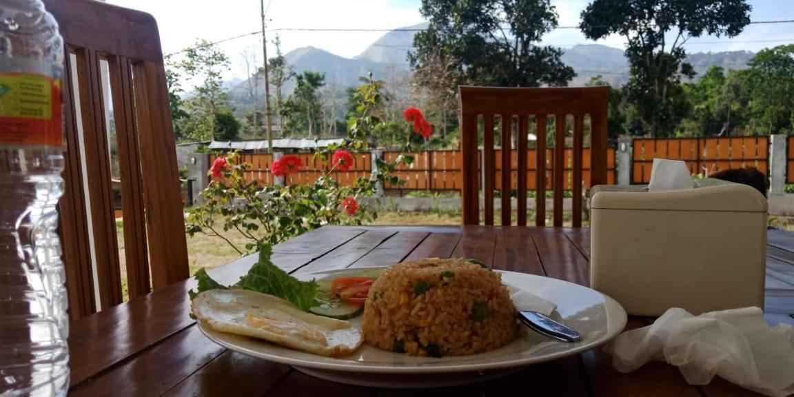 Rinjani Hill Hotel ซัมบาลัง ลาวัง ภายนอก รูปภาพ
